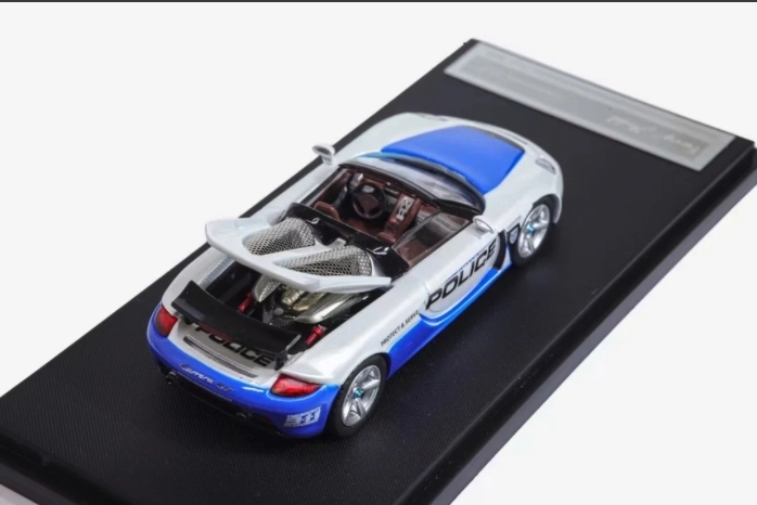 Funny Model - 1:64 PORSCHE CARRERA GT - POLICE VERISON