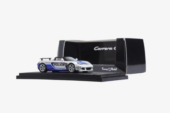 Funny Model - 1:64 PORSCHE CARRERA GT - POLICE VERISON