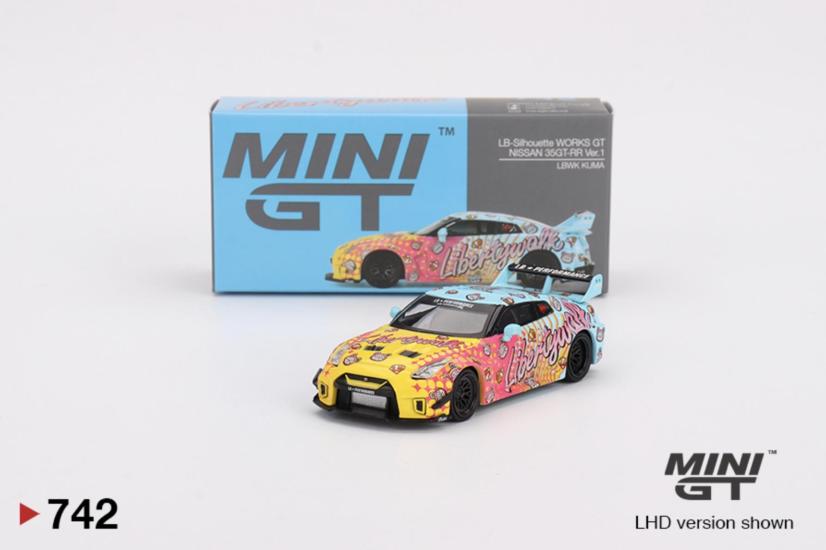 Nissan GTR R35 LBWK Kuma