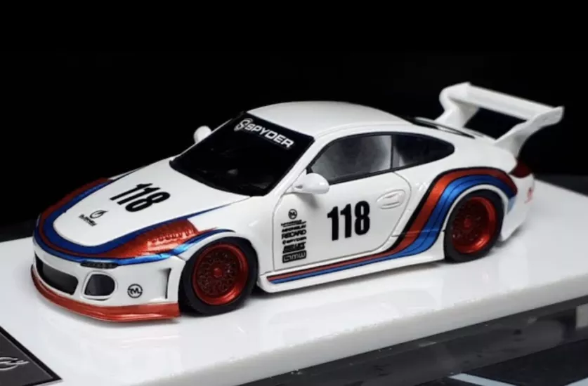 Fuelme - Porsche 997 Martini Shot Sema 2017 - Old & New - Limited Edition - Resin