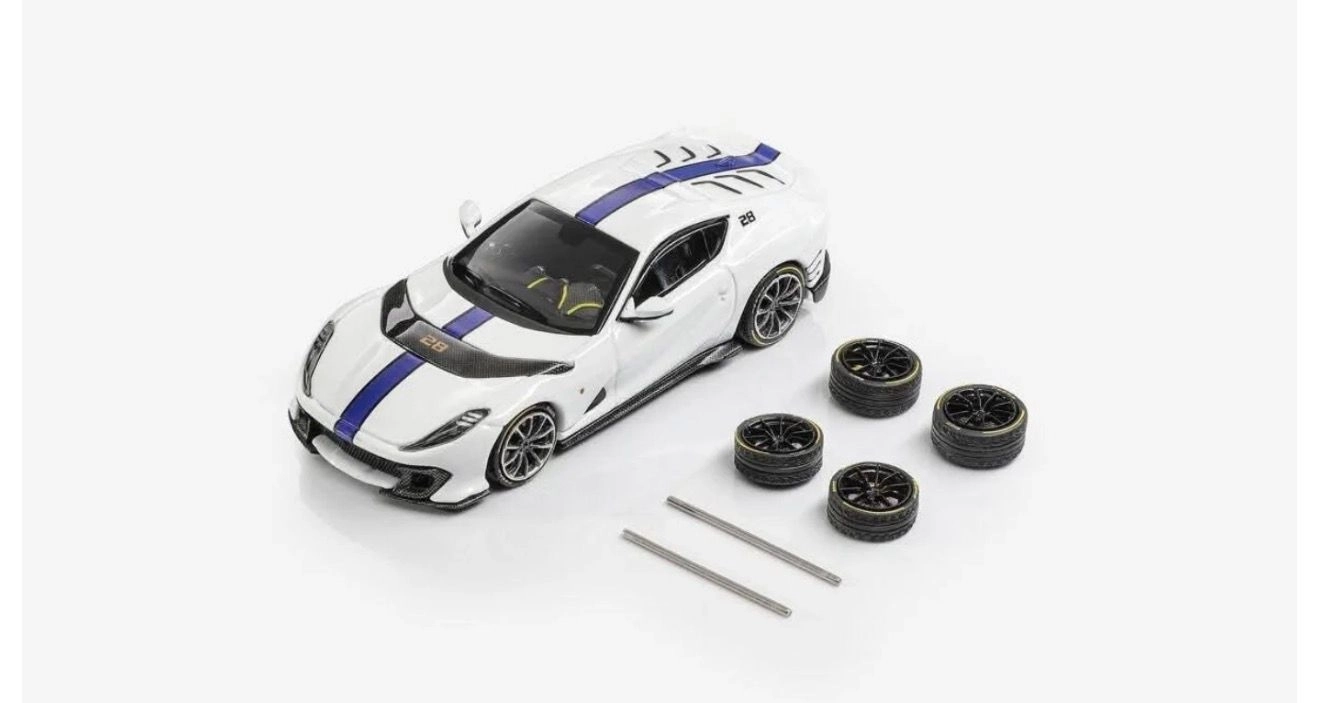 Fuelme x Toc Ferrari 812 Deluxe Version Limited Edition Bianco Azzurrato